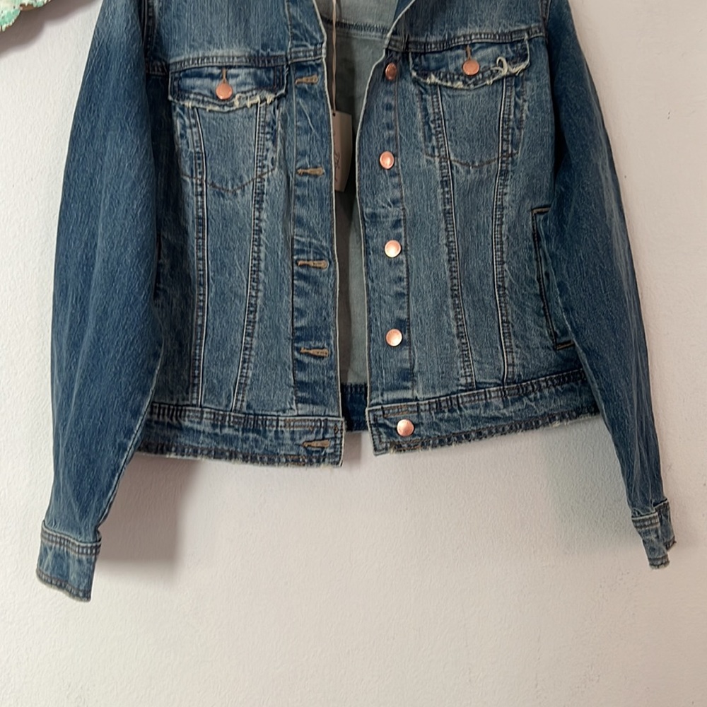 Universal Thread Women's Denim Jacket - image 8